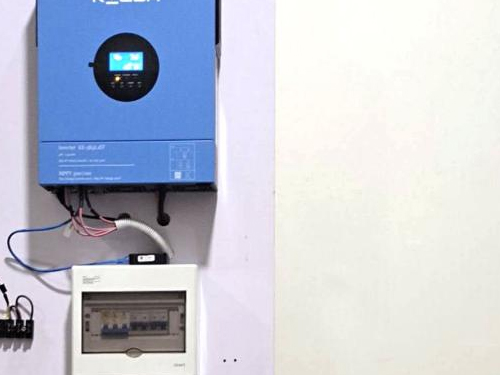 Painéis solares de 550W + inversor de 5kW fora da grade + 10kWh Battery de lítio Construa um sistema de armazenamento solar integrado doméstico integrado